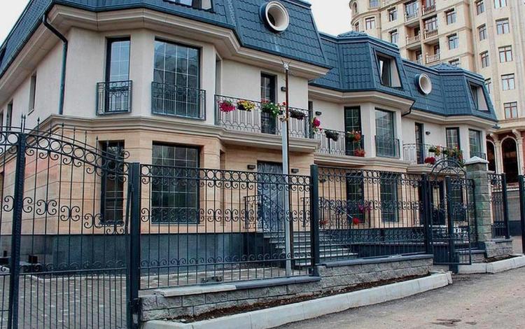 на Нахимова, 16