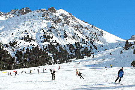 На Шымбулаке закрыли несколько трасс