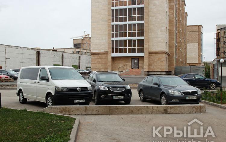 Есиль (Бокейхана, 17)