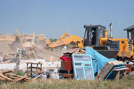 Дома снесут ради газона и тротуаров