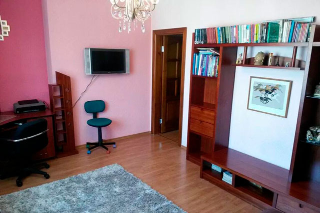 1 квартира в семее. 1 квартира в семее