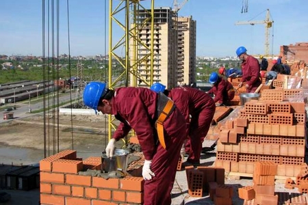 Чиновник обещает уволиться, если ЖК не достроят за полтора месяца