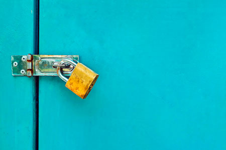 Если сосед захватил кладовку