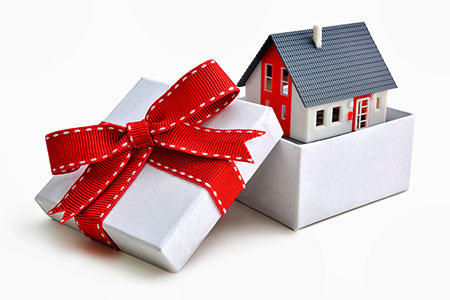Как правильно подарить жильё?