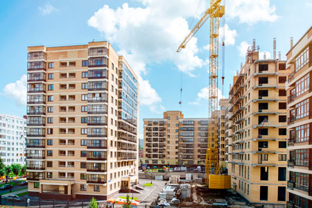 Что будет с&nbsp;ценами на&nbsp;жильё и&nbsp;рынком осенью 2023 года