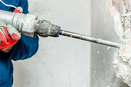 Куда жаловаться, если соседи проводят незаконную перепланировку