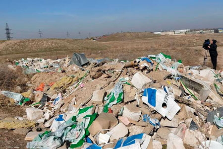 Курганы в&nbsp;Алматы превратили в&nbsp;строительную свалку