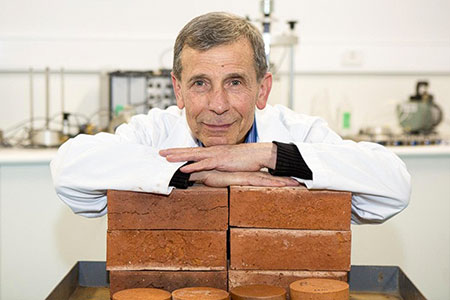 Учёные предложили изготавливать кирпичи из&nbsp;окурков