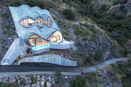 Домик хоббита построили в Испании