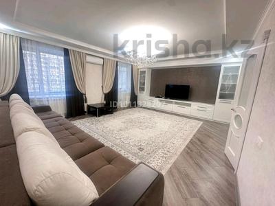4-комнатная квартира · 143.5 м² · 4/5 этаж, Абулхаир хана 171 за 65 млн 〒 в Уральске