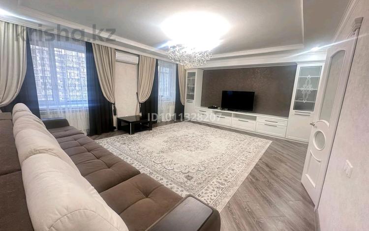 4-комнатная квартира · 143.5 м² · 4/5 этаж, Абулхаир хана 171 за 65 млн 〒 в Уральске — фото 28
