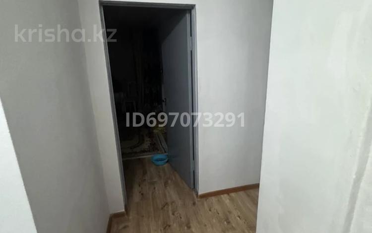 1-бөлмелі пәтер · 40 м² · 2/5 қабат, 33-ш/а., 33 мкрн 31 — Дина, НИШ, Садик, бағасы: 10.5 млн ₸ в Актау, 33-й мкр — фото 2