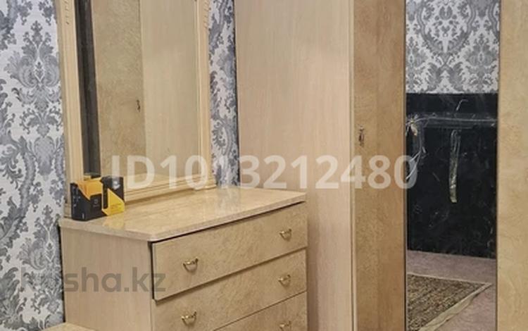2-комнатная квартира · 54 м² · 9/10 этаж, Ермекова 106а — Детский сад Байтерек, школа 10, магазин Аян за 24.5 млн ₸ в Караганде, Казыбек би р-н — фото 2