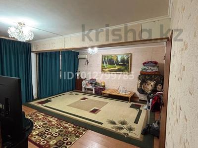3-комнатная квартира · 65 м² · 1/5 этаж, мкр шугыла — рядом кафе кулагер за 11.5 млн 〒 в 