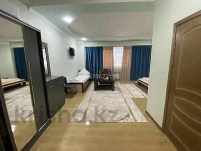 1-комнатная квартира · 65 м² · 2/2 этаж, Майлин 112 за 8 000 〒 в Туркестане