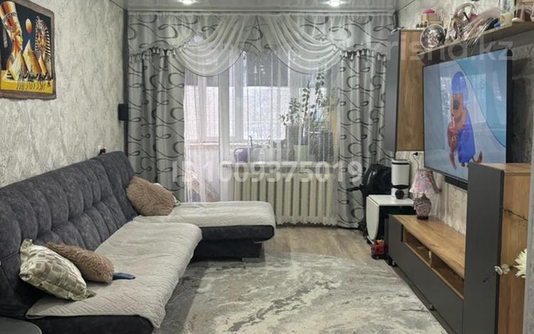 3-комнатная квартира · 52 м² · 2/5 этаж, 50 Лет Октября 72 — Рынок Бак-Бак за 13.5 млн ₸ в Рудном — фото 2