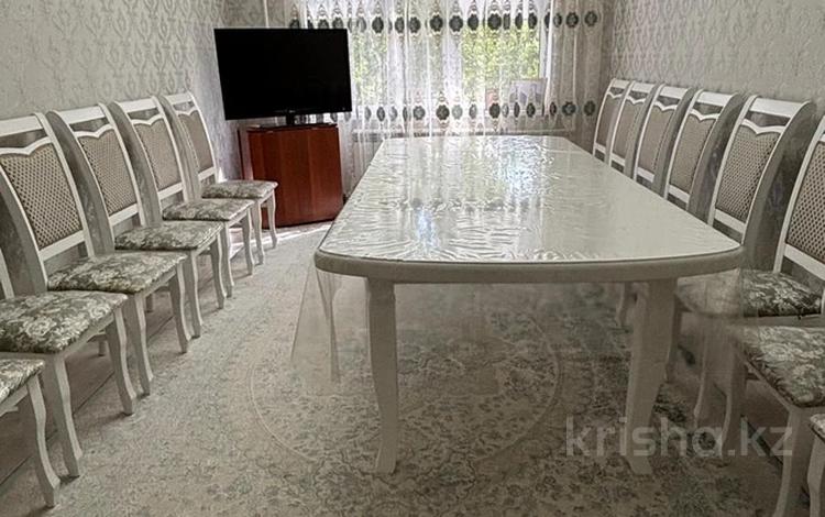 3-бөлмелі пәтер · 67 м² · 3/9 қабат, 2 ш/а., Братьев Жубановых 259 — 9 этажка напротив Гостиница Султан, бағасы: 23 млн ₸ в Актобе, мкр 8 — фото 3