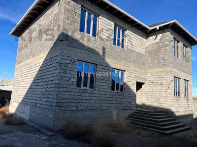 Отдельный дом · 7 комнат · 200 м² · 6 сот., Оралман — Кентау трасса, оралман за 40 млн 〒 в Туркестане