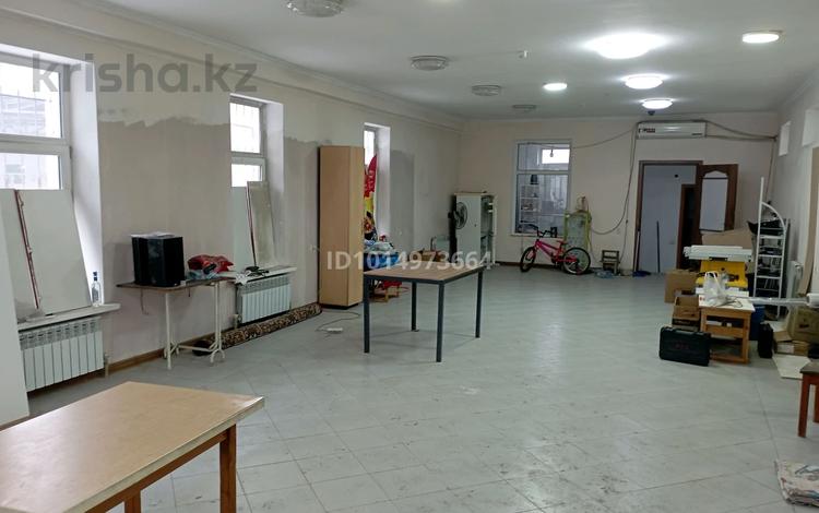 1 комната · 80 м², мкр Алгабас, Мкр Алгабас улица Монке Би 10 а 10а за 350 000 ₸ в Алматы, Алатауский р-н — фото 2
