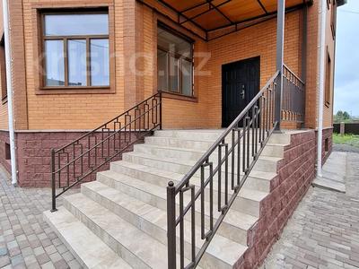 Отдельный дом · 5 комнат · 400 м², мкр Юго-Восток Таугуль за 1.5 млн ₸ в Караганде, Казыбек би р-н