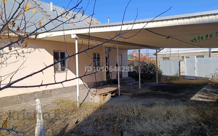 Жеке үй · 3 бөлме · 100 м² · 8 жүзд., Наурыз 522 — Рынок Айсұлу, бағасы: 20 млн ₸ в Каргалы (п. Фабричный) — фото 2