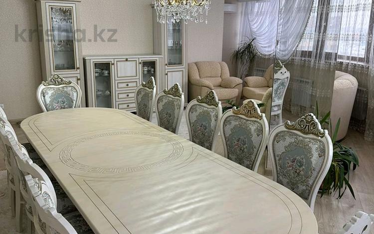 3-бөлмелі пәтер · 140 м² · 6/16 қабат, Шахтёров 60 — Республики, Татимбета, Сарыарка, Шахтеров, бағасы: 49.5 млн ₸ в Караганде, Казыбек би р-н — фото 2