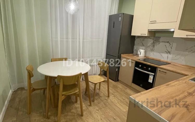 1-комнатная квартира · 40 м² · 3 этаж, Бокейхана 25 за 250 000 ₸ в Астане, Есильский р-н — фото 2
