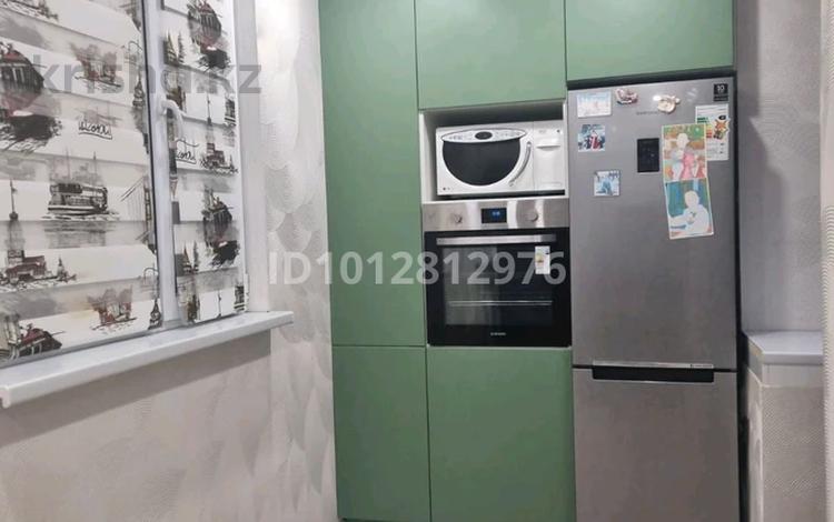 2-комнатная квартира · 50 м² · 3/5 этаж, 14-й мкр 42 за 12 000 ₸ в Актау — фото 2