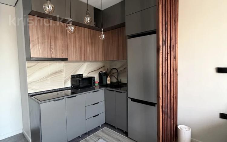 1-бөлмелі пәтер · 35 м² · 15/17 қабат, Утепова, бағасы: 300 000 ₸ в Алматы, Бостандыкский р-н — фото 2