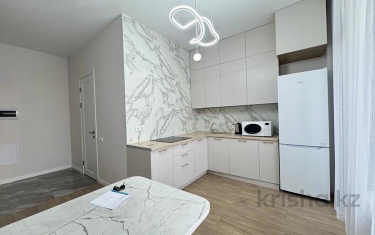 1-комнатная квартира · 40 м² · 2/9 этаж, Аль-Фараби 9 за 200 000 ₸ в Астане, Есильский р-н — фото 2