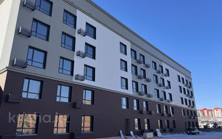 1-комнатная квартира · 48 м² · 4/5 этаж, Есенберлина 5/1 — напротив ресторана Хан Сарай, возле ЖК Брик Таун за 22.5 млн ₸ в Усть-Каменогорске, Ульбинский — фото 2