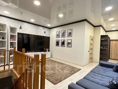 5-комнатная квартира · 160 м² · 1/3 этаж, Алтын Арка за 60 млн ₸ в Караганде, Казыбек би р-н