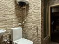 5-комнатная квартира · 160 м² · 1/3 этаж, Алтын Арка за 60 млн ₸ в Караганде, Казыбек би р-н — фото 7