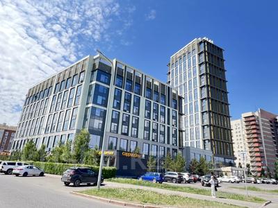 4-бөлмелі пәтер · 140 м² · 7/15 қабат, Кабанбай батыр 5/3, бағасы: 800 000 ₸ в Астане, Нура р-н