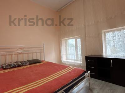 4-бөлмелі пәтер · 120 м² · 2/9 қабат, Тастақ-2 ш/а., Толе би 273/5, бағасы: 380 000 ₸ в Алматы, Алмалинский р-н