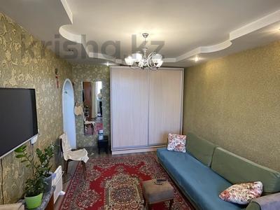 1-комнатная квартира, 34 м², 4/5 этаж, мкр Алмагуль, Жарокова 286 — Дунаевского за 27 млн 〒 в Алматы, Бостандыкский р-н