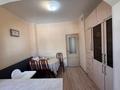2-бөлмелі пәтер · 56 м² · 4/9 қабат, Толе би — Толеби Ауэзова, бағасы: 300 000 ₸ в Алматы, Алмалинский р-н — фото 3