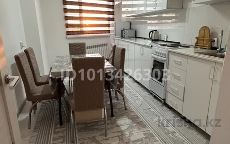 3-комнатная квартира · 75 м² · 9/12 этаж, 9 улица 40/2 за 13 000 ₸ в Туркестане — фото 2