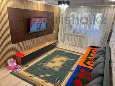 3-комнатная квартира · 63 м² · 5/5 этаж, К.Маркса 117 — 26квартал за 10.5 млн 〒 в Шахтинске