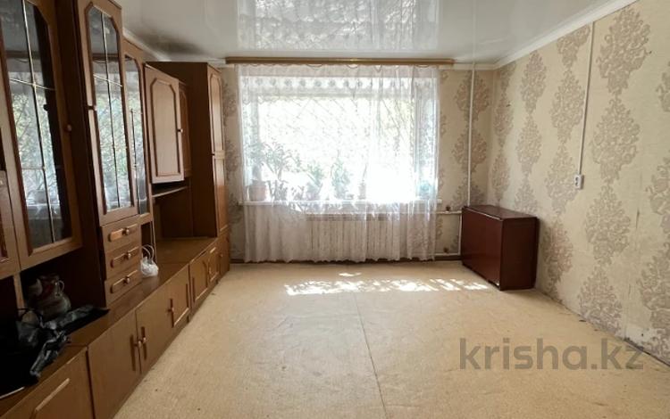 1-комнатная квартира · 38 м² · 1/5 этаж, мкр 12 за 9.5 млн ₸ в Актобе — фото 12