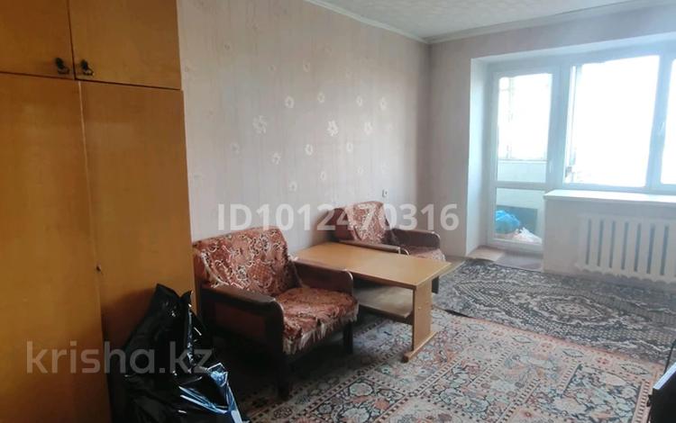 2-комнатная квартира · 49.6 м² · 6/9 этаж, мкр Юго-Восток, мкр Юго-Восток, 30й микрорайон — Гапеева 1 за 14.5 млн ₸ в Караганде, Казыбек би р-н — фото 2
