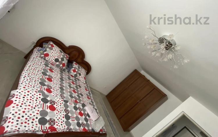 1-бөлмелі пәтер · 50 м² · 4/9 қабат, Нурсая 116 дом 116, бағасы: 8 000 ₸ в Атырау — фото 2