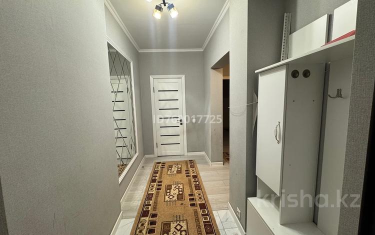 3-бөлмелі пәтер · 70 м² · 2/9 қабат · ай сайын, Асыл Арман 2, бағасы: 250 000 〒 в Иргели — фото 2