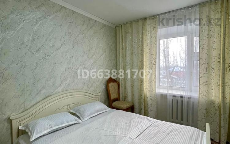 3-комнатная квартира · 120 м² · 4/9 этаж, Абая 108 — Универмаг за 25 000 ₸ в Уральске — фото 22