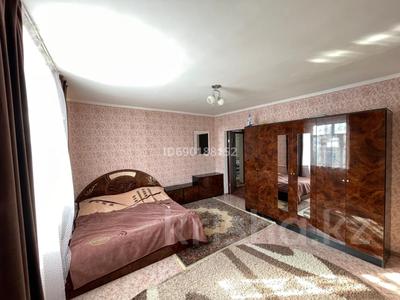 Часть дома · 6 комнат · 200 м² · 6 сот., мкр Акбулым, 40 лет победы 8/2 за 23 млн 〒 в Таразе