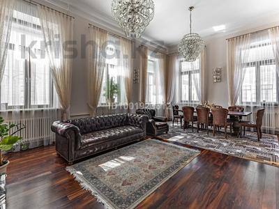 2-комнатная квартира · 69.5 м² · 2/2 этаж, Почтамтская — Исаакиевский собор за 290 млн ₸ в Санкт-петербурге