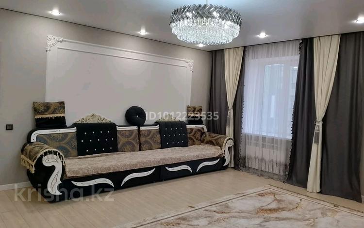 2 комнаты · 102 м², Байтурсынова 49 за 55 000 ₸ в Астане, Сарайшык р-н — фото 2