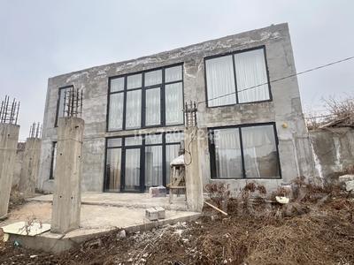 Жеке үй · 4 бөлме · 240 м² · 10 сот., мкр Таусамалы, СТ Достык 42 — Аксайская детская больница (Айболит), бағасы: 100 млн ₸ в Алматы, Наурызбайский р-н