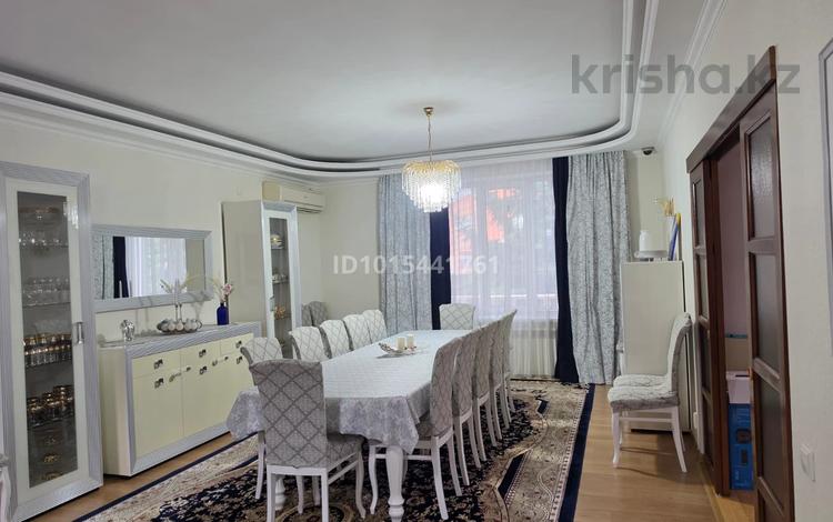 Жеке үй · 5 бөлме · 500 м² · 10 жүзд., Акберен — Напротив теннисного корта, бағасы: 170 000 ₸ в Актобе, жилой массив Кирпичный — фото 2