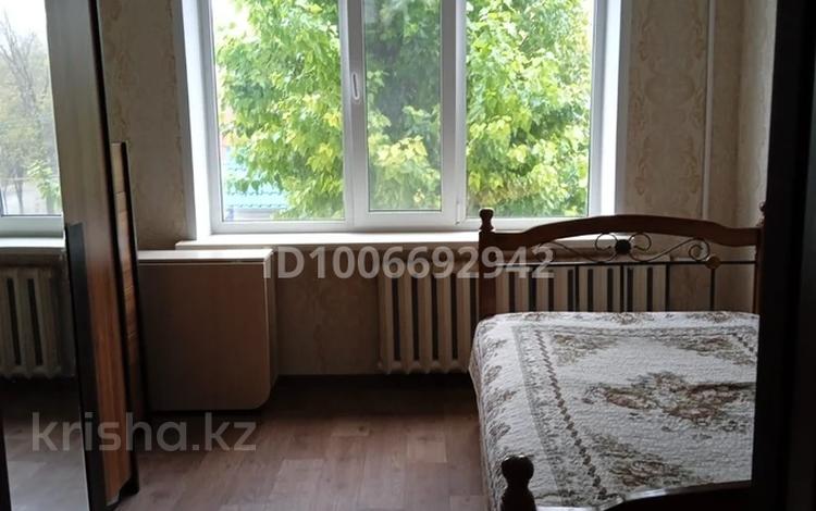 3-комнатная квартира · 61 м² · 2/5 этаж, Жангир хана 65 за 21 млн 〒 в Уральске — фото 2